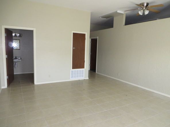 317 W Iowa Ave, Chickasha, OK 73018